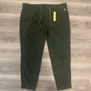 Psycho Bunny Men’s XXL Hudson Twill Jogger Pant In Army Green Duffel Bag NWT